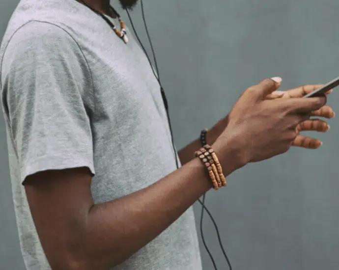 Creative idea transforming challenges into opportunities